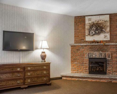 Quality Hotel & Suites Woodstock