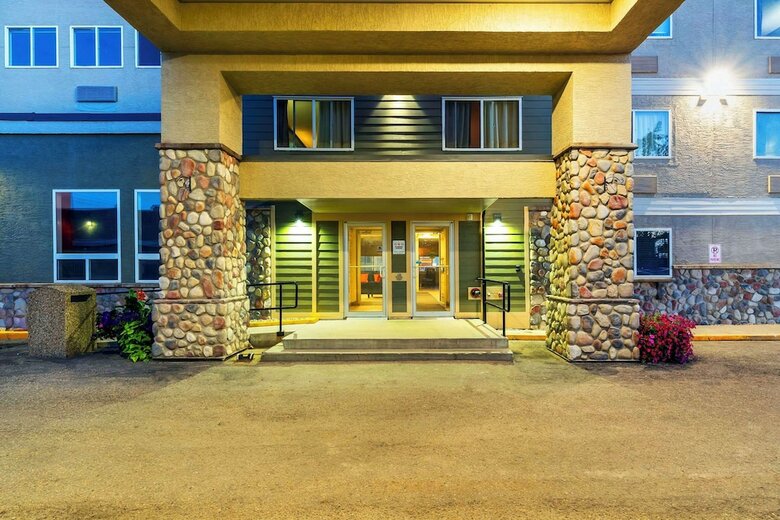 Hotel Comfort Inn And Suites