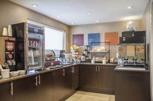 Hotel Comfort Inn  Suites