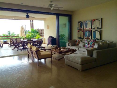 Apartamento Los Veneros Beachfront Luxury Residences