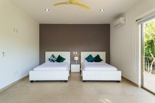 Casa Ave, Luxury & Resort Living