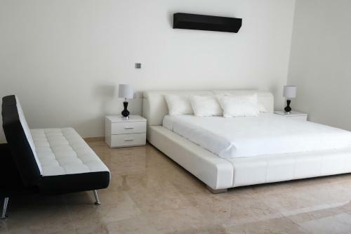 Bahia Principe Vacation Rentals - Three-bedroom House
