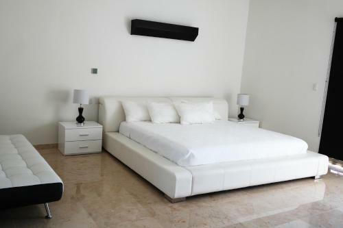 Bahia Principe Vacation Rentals - Three-bedroom House