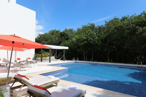 Bahia Principe Vacation Rentals - Three-bedroom House