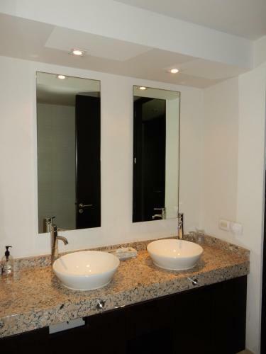 Apartamento La Isla Gran Cayman 904