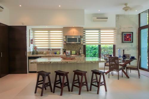 Villa 4-bedroom House With Golf Course View & Private Pool