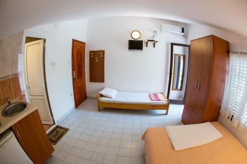 Hostal Guest House Slavuj