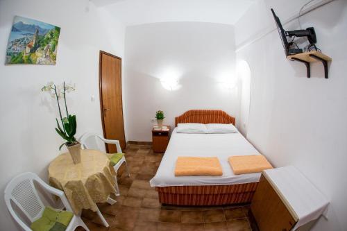 Hostal Guest House Slavuj