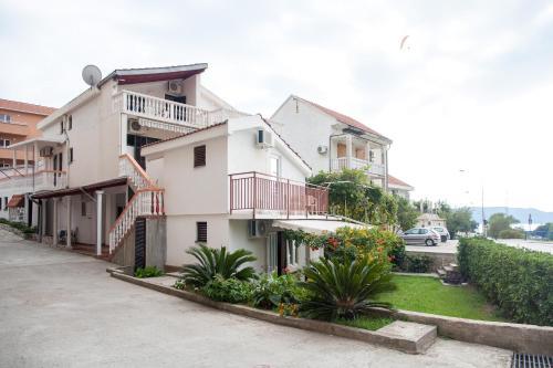 Hostal Guest House Slavuj