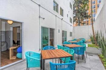 Apartamento The Host Business Suites