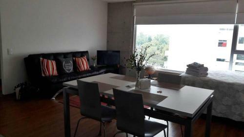 Gym & Pool. Loft Condesa Double Level Apartment