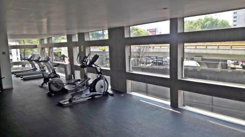 Gym & Pool. Loft Condesa Double Level Apartment