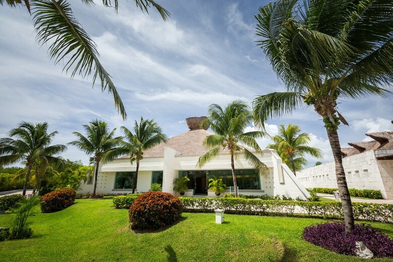 Hotel Bluebay Grand Esmeralda - All Inclusive