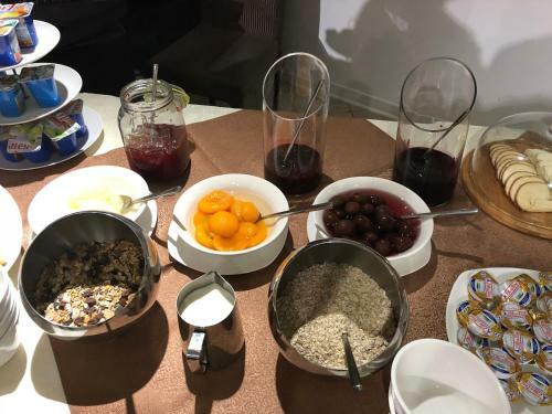 Ub Inn Hotel & Gallery