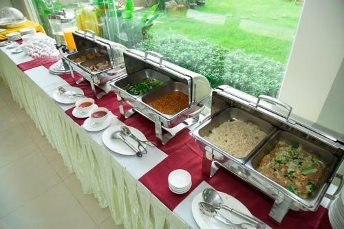 The Floral Breeze Hotel Yangon