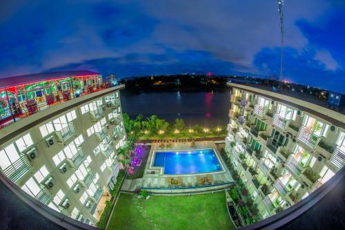 The Floral Breeze Hotel Yangon