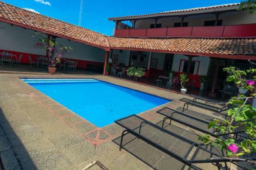 Albergue Hostal Lazybones