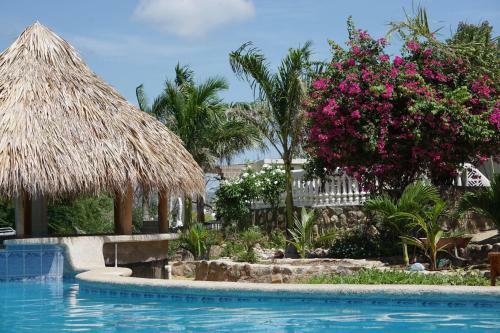 Hotel Jardines Del Paraiso