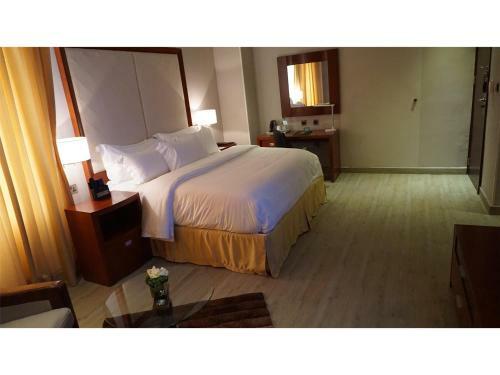 Pearlwort Hotel And Suites