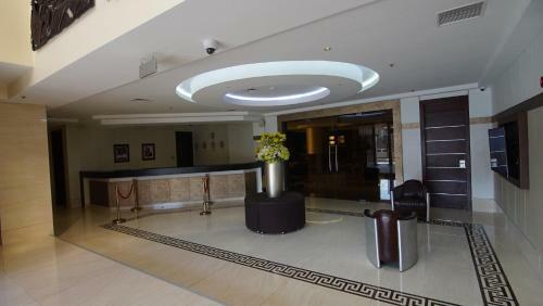 Pearlwort Hotel And Suites