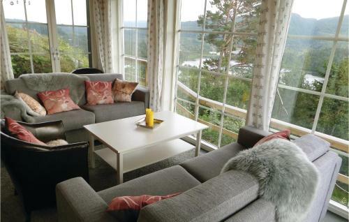 Five-bedroom Holiday Home In Norheimsund