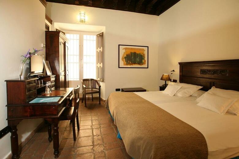 Hotel El Ladron De Agua