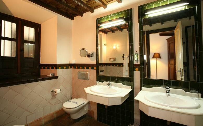 Hotel El Ladron De Agua