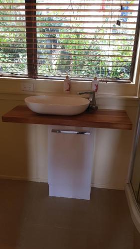 Bed & Breakfast Pohutukawa Coast Bnb