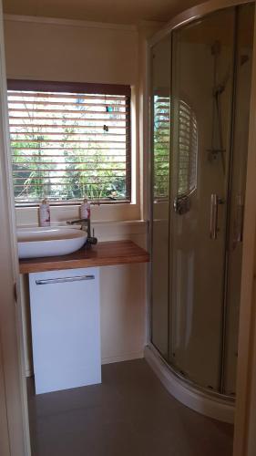 Bed & Breakfast Pohutukawa Coast Bnb