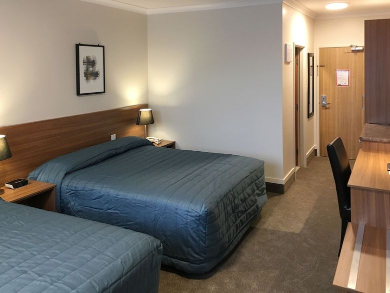 The Victoria Hotel Dunedin