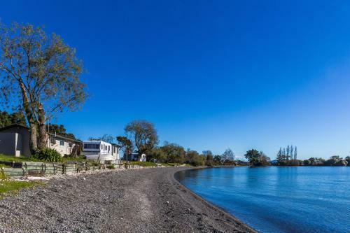 Motutere Bay Holiday Park