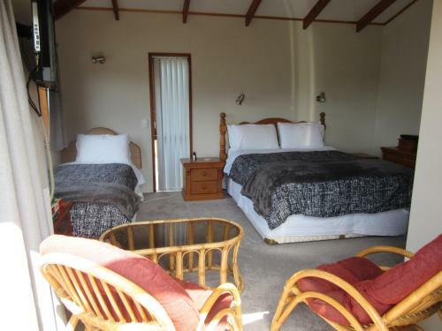 Bed & Breakfast B And B On Puriri