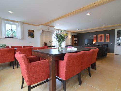 Spacious Holiday Home In Eibergen With A Terrace