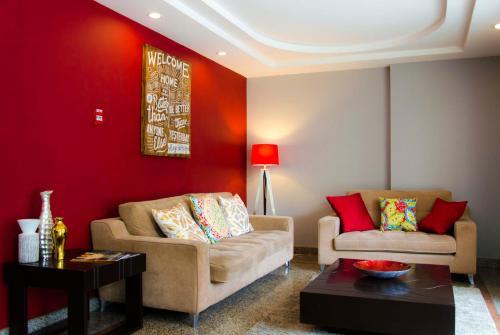 Aparthotel Sevilla Suites