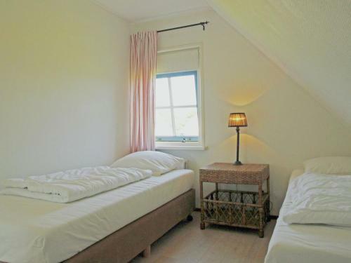 Attractive, Detached Holiday Home In Small-scale Holiday Park