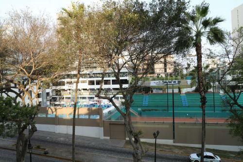 Calle Tripoli, Miraflores-executive Apartment