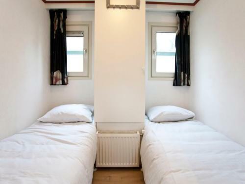 Hotel Holiday Home Type B.24