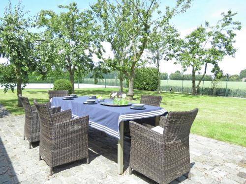 Neat Holiday Home With Fireplace In Groede Netherlands