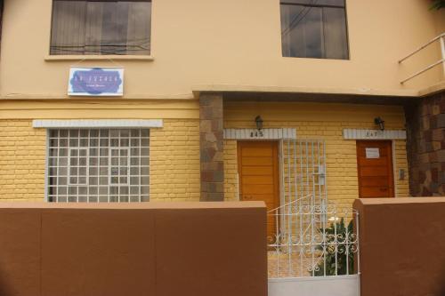 La Escala Bed And Breakfast