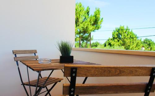 Hostal Aljezur Experiences Surf & Lounge House