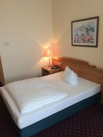 Hotel The Royal Inn Regent