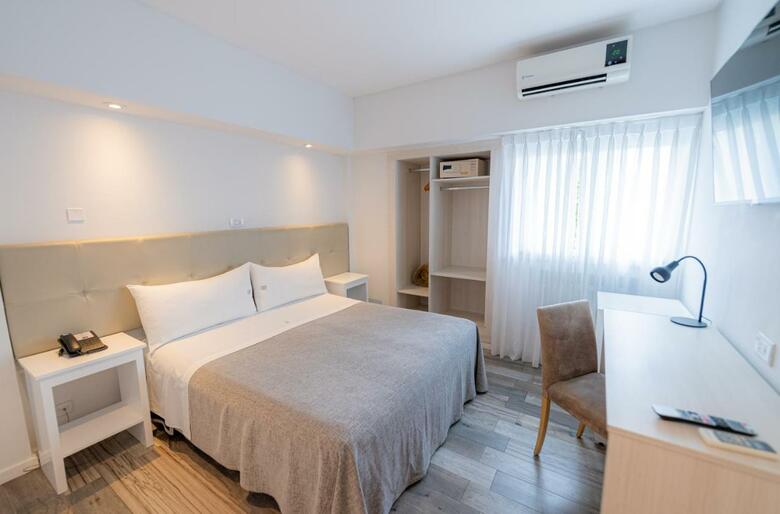 Hotel Sennac