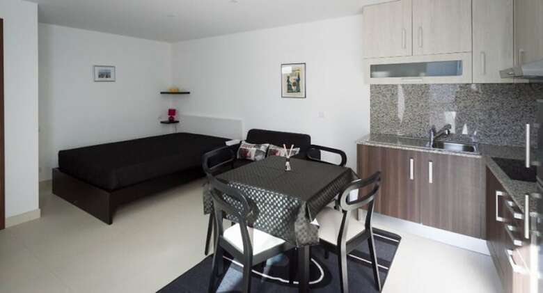 Hostal Peralux