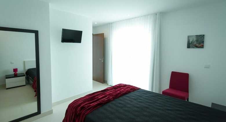 Hostal Peralux