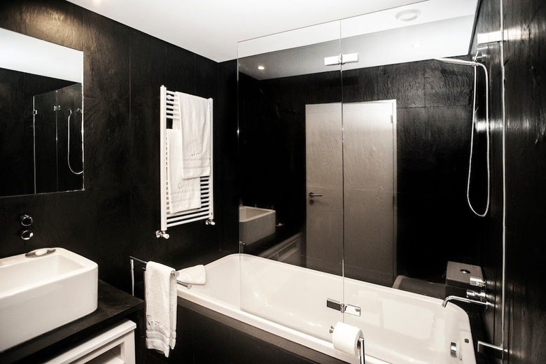 Bed & Breakfast In Porto Gallery Guesthouse