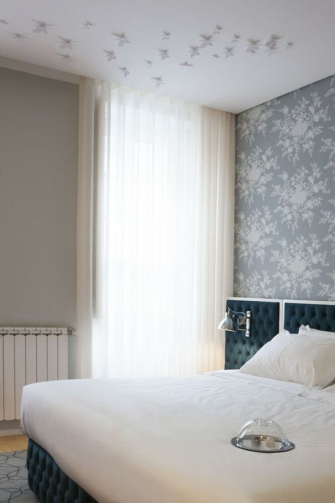 Bed & Breakfast In Porto Gallery Guesthouse