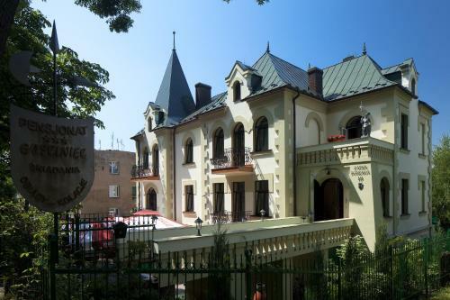 Bed & Breakfast Pensjonat Zamek Ders?awa
