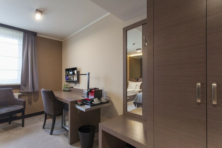 Ilonn Hotel