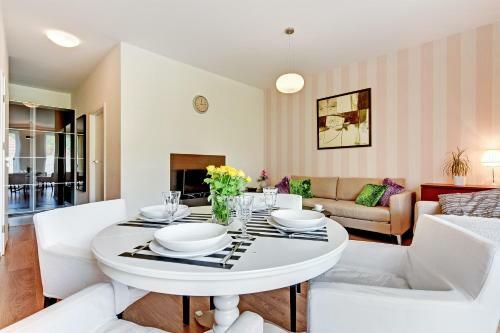 Apartamenty Szeroka - Old Town Holidays Home
