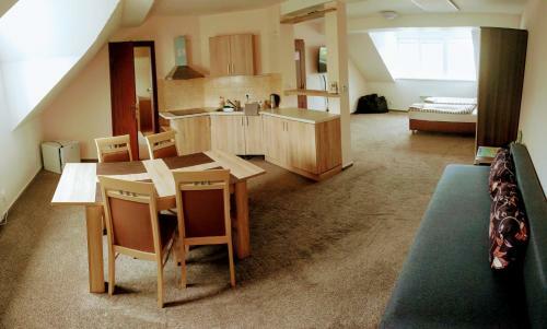 Apartm�ny Na Star� Radnici Karlovy Vary